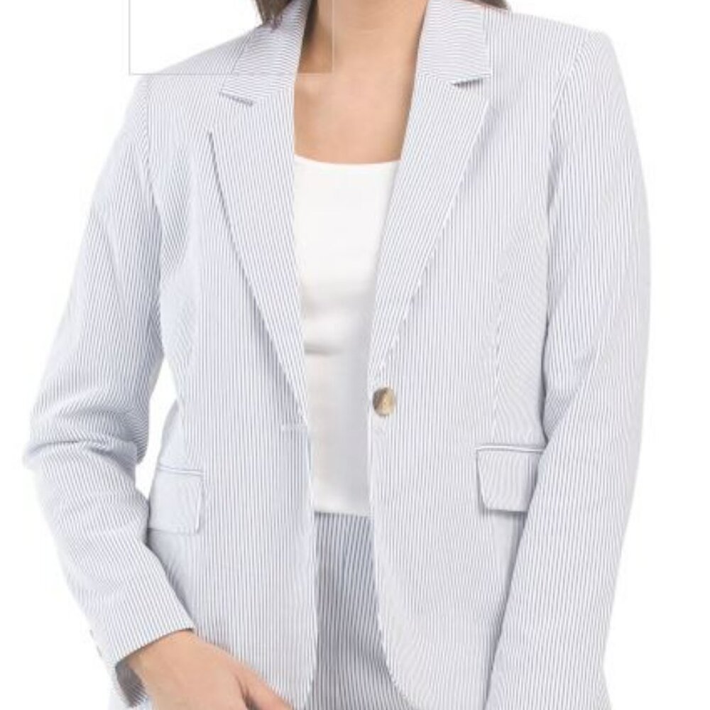 White and blue seersucker Lauren size 18w blazer